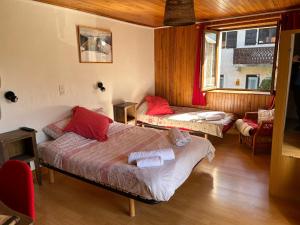 Hotels Les Tilleuls : photos des chambres
