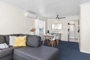 Bayfront Apartment Steps to the Sand - Ultimate Coastal Living