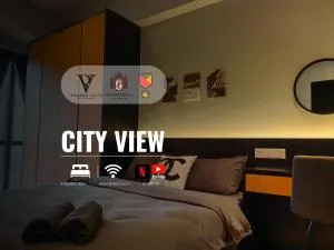 REVO AURORA PLACE, Pavilion 2, 5 Minutes To AXIATA ARENA BUKIT JALIL FREE WIFI by De Harlequins Guesthouse - 史里肯邦安