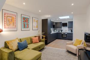 Cityscape Penthouse Ladywell