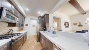 LV316 Spacious LV Townhome Close to LQ Resort