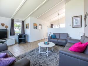 Semi-detached house near Noord-Beveland Beach