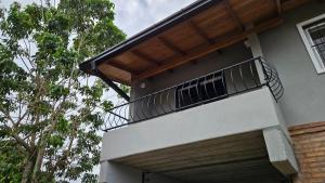 Amplio Departamento en Puerto Iguazú con Balcón