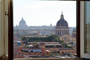 Piazza di Spagna Cozy House & Amazing View