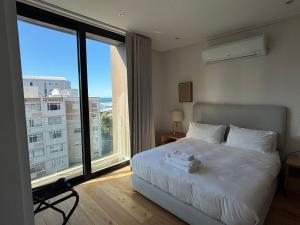 Stunning Seapoint Apartment with view