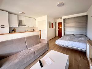 Appartements Studio Kialeo pres de la plage avec parking : photos des chambres