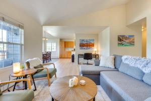 Walk to Downtown Mountain-View Estes Escape