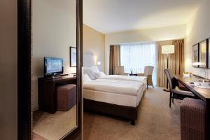 Deluxe Twin Room room in Lindner WTC Hotel & City Lounge Antwerp