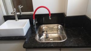 1 dormitório- Boqueirão -Praia Grande- 3 min praia