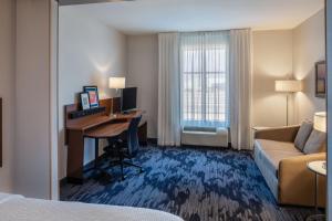 King Suite with Sofa Bed and Roll-in Shower - Mobility and Hearing Accessible room in Fairfield Inn & Suites by Marriott Columbus Dublin
