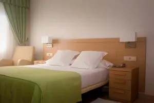 埃尔杜恩蒂酒店 - 格罗韦