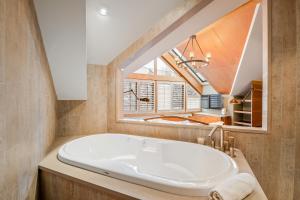 The Nest, Central, Luxury Unit, Free Parking