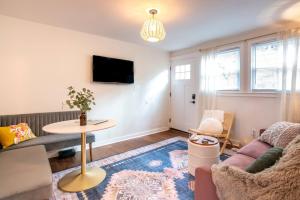 Cute Home Near UAB - King Beds