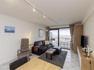 Apartment in Blankenberge near Marina