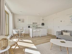 Flat in Belgium near Sea Dyke & Town Center