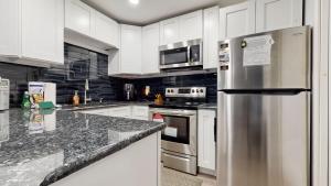 Sierra Manors #61 condo