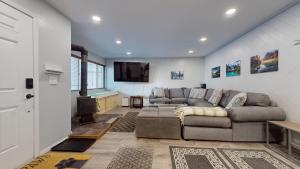 Sierra Manors #61 condo