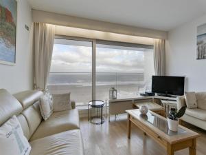 Flat in Blankenberge with Ocean Views