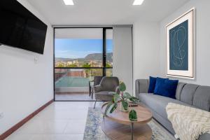 Medellin-Cerca al Poblado-201