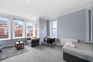 BridgeCity Glamorous studio Free Parking in Maidstone Town