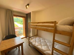 Appartement neuf 2 chambres, parking inclus, proche bus gratuit - FR-1-356-531