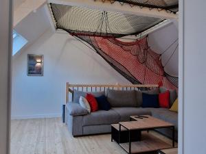 Maison rénovée cœur de Groix, 9 couchages - FR-1-813-13