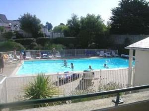 Appartement duplex à Étel 3* - Piscine, Wifi, Animaux admis, Parking à 600m de la plage - FR-1-479-200