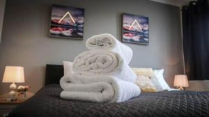 BridgeCity 4 bedroom house with parking in Maidstone Town - Ubytování bez kategorie ve městě Kent