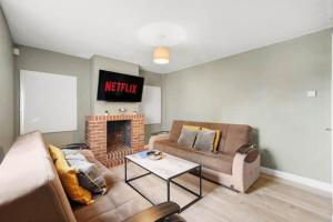 BridgeCity 4 bed House in the heart of Maidstone