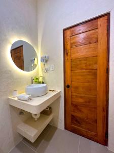 Moana Dive Resort