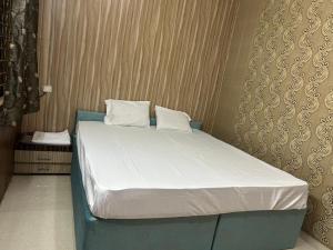 Happy home stay