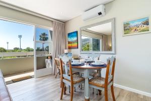 PAARL - The Heart of the Cape Winelands