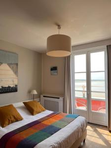 Hotels Hotel Restaurant Les Tourelles : photos des chambres