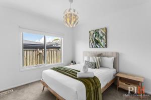 Stylish Home with Rumpus Room