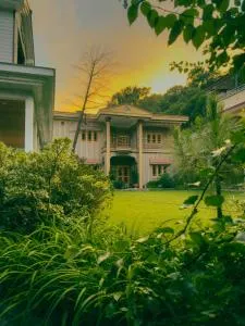 The Mountain Retreat, Muzaffarabad - Families Only - Shāhkot