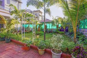 Alaya Stays 4 BHK with Poolside Gazebo & Garden - Villa Nest