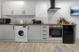 City Centre Studio Apartments - Riley Apartment - Short Stays UK Ltd