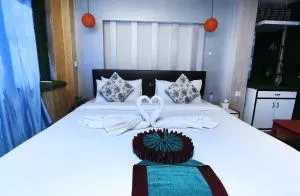 Hotel R Valley View And Family Restaurant Pvt Ltd - Heṭauḍā