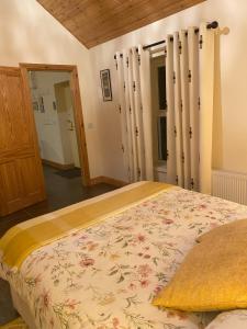 Cosy Donegal Cottage with Panoramic Sea Views