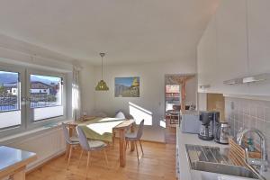 Two-Bedroom Apartment with Terrace room in Apartement Gute Laune
