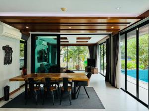 清迈奢华湖景泳池别墅豪宅5卧室轰趴团建五星级别墅民宿