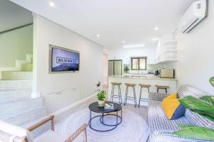 Gone Coastal - Air-Conditioned - Walk to the Beach