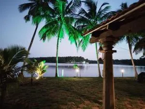 whispering waters - Kóžikkót