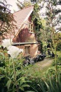 Warmiński dom nad jeziorem