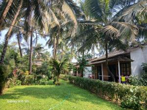 Furtado Beach Cottages
