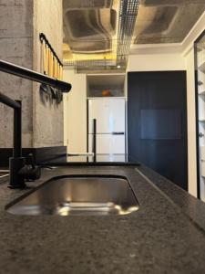 Loft Industrial - EdifĂcio Vista Mare apto novo
