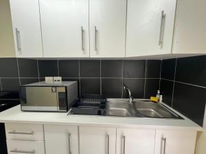 Three Little Birds Guest Cottage