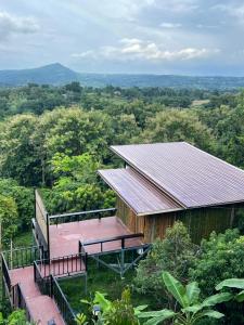 บ้านภูไผ่ ไร่ภูไผ่เบิกตะวัน