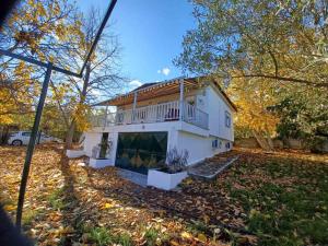 Zeusplace Staliki cottage house