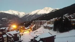 Superbe appartement en résidence skis aux pieds - 拉塔尼亚